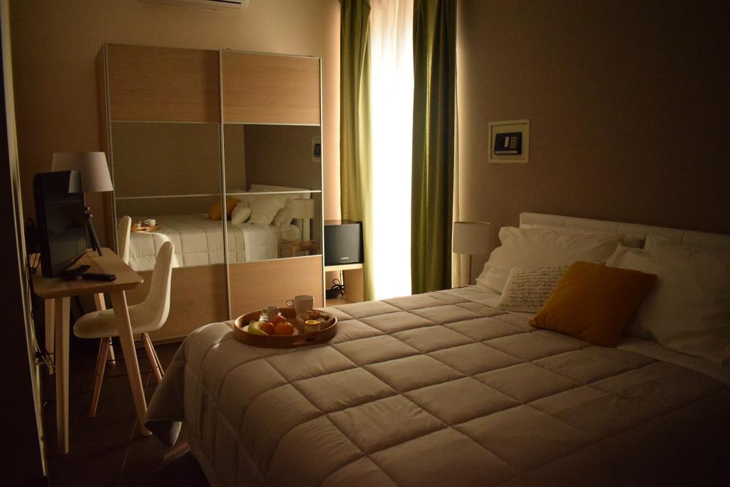 Cento Tari' Guest House Кастильоне-ди-Сицилия Экстерьер фото