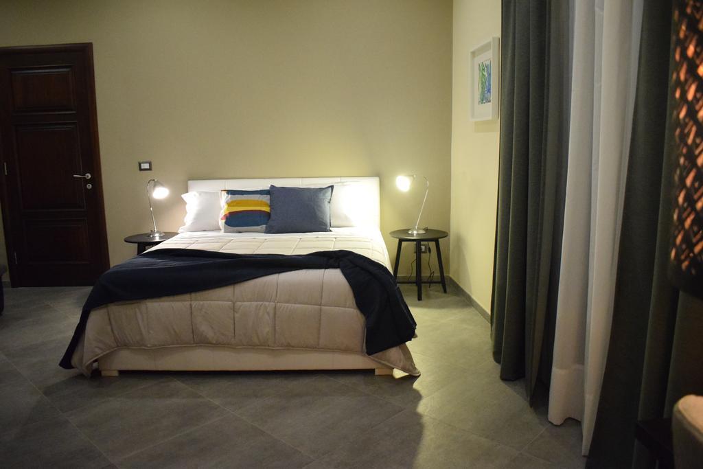 Cento Tari' Guest House Кастильоне-ди-Сицилия Экстерьер фото