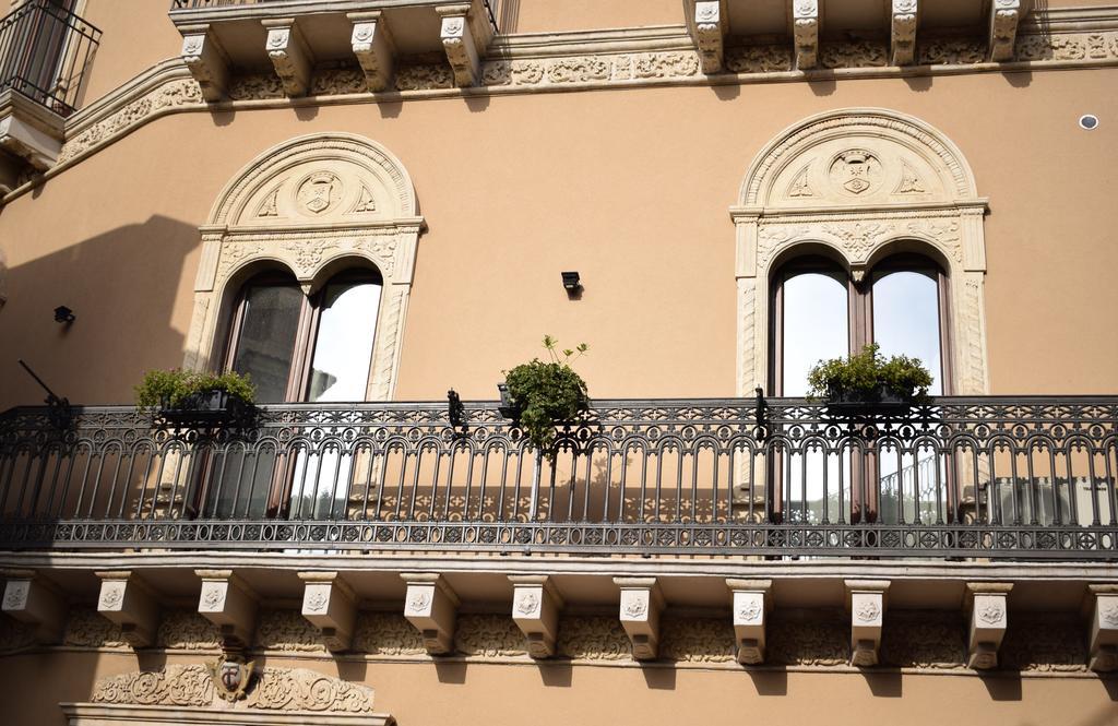 Cento Tari' Guest House Кастильоне-ди-Сицилия Экстерьер фото